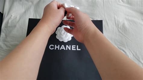 chanel iridescent ivory 20b|Chanel UNBOXING Ivory Iridescent from 20B Collections Classic .